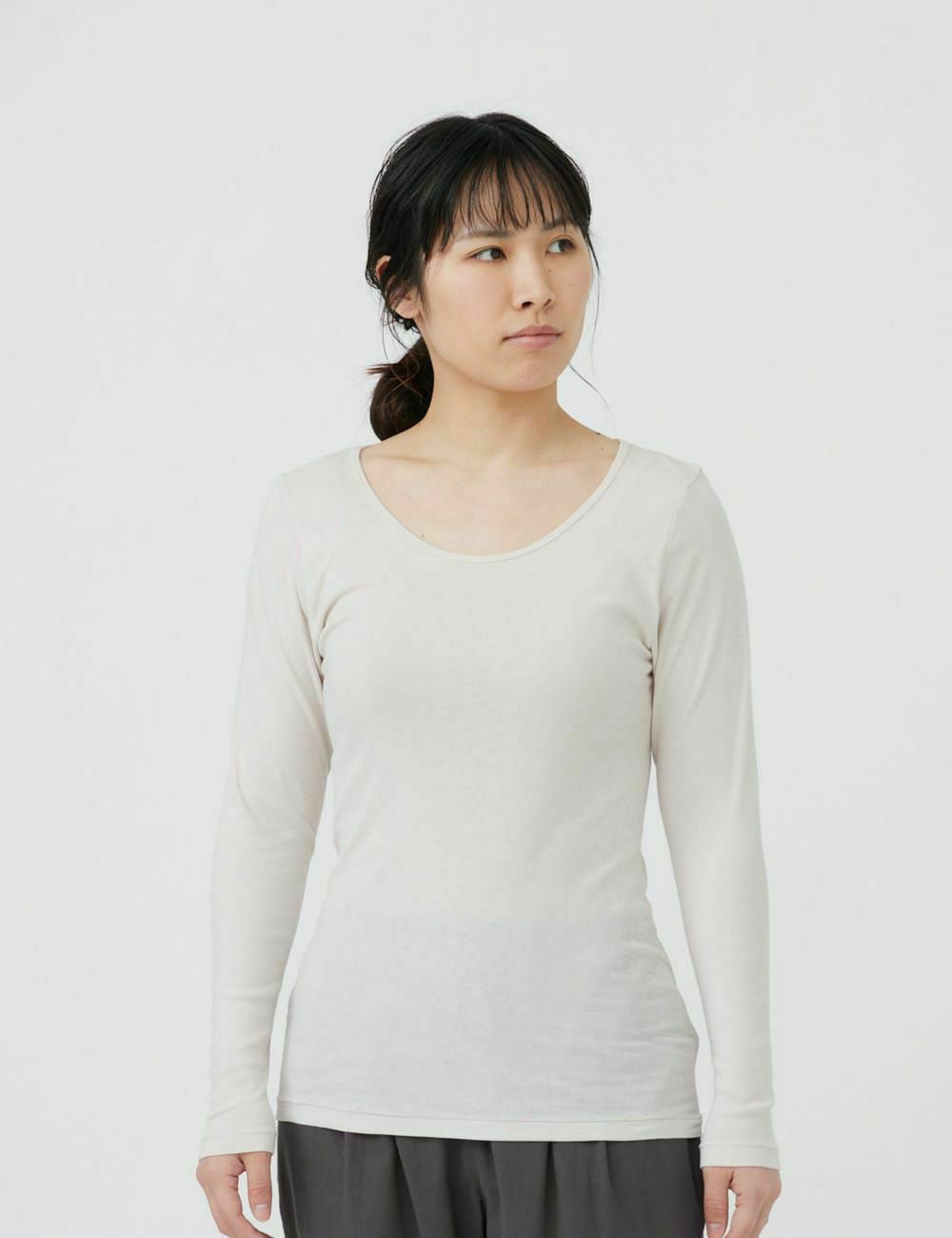 シルクコットンクルーネックインナー