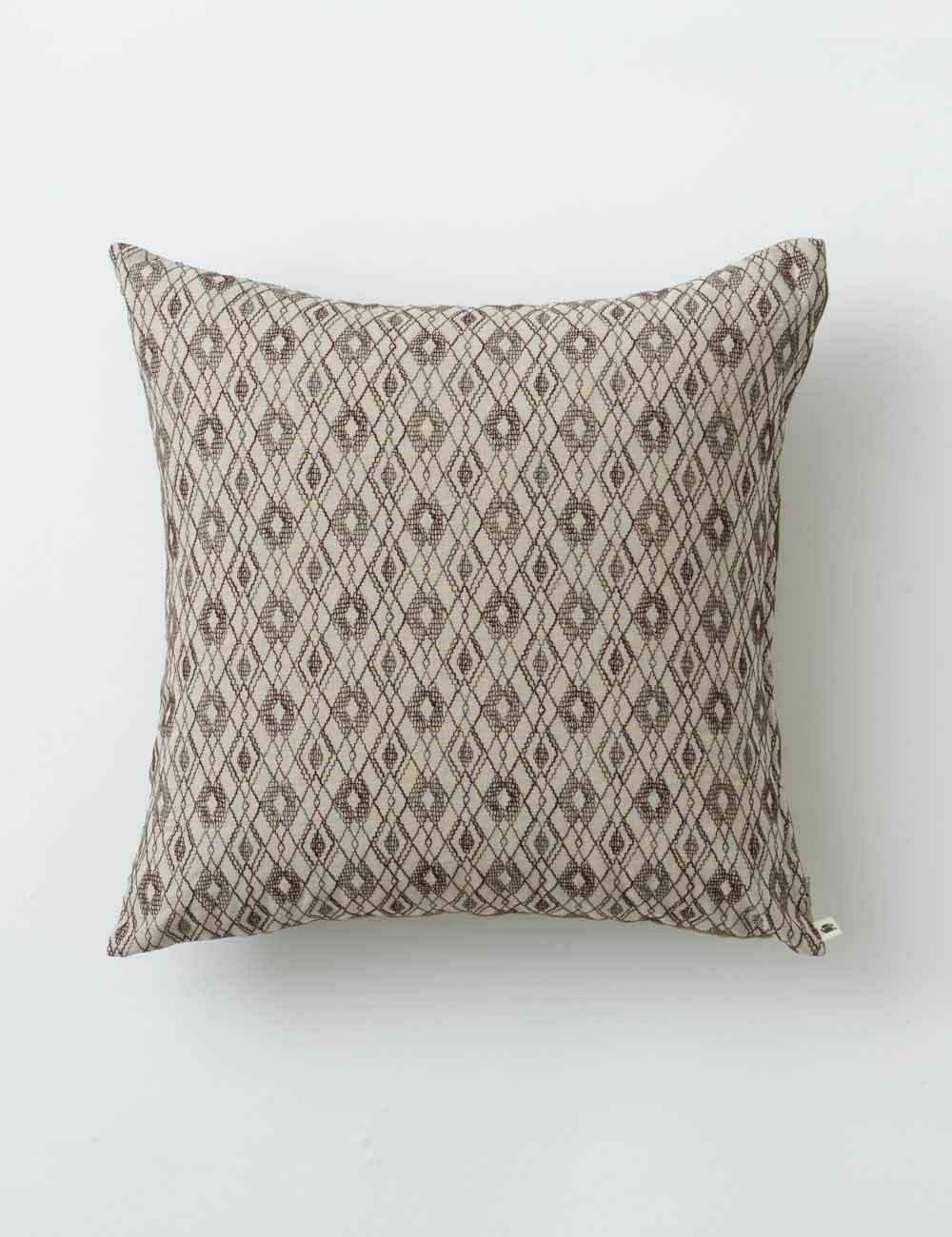 ダイヤ刺繍クッションカバー