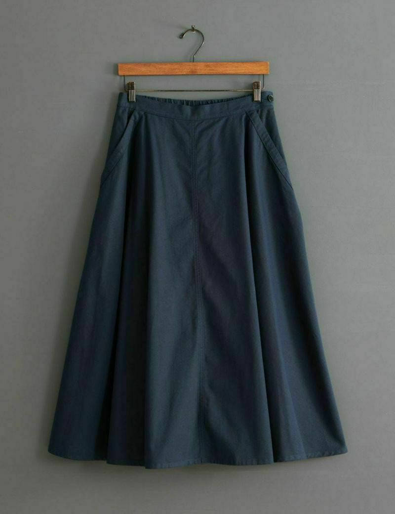 綿スラブ綾織スカート沢菊（さわぎく） | 石見銀山 群言堂オンラインストア