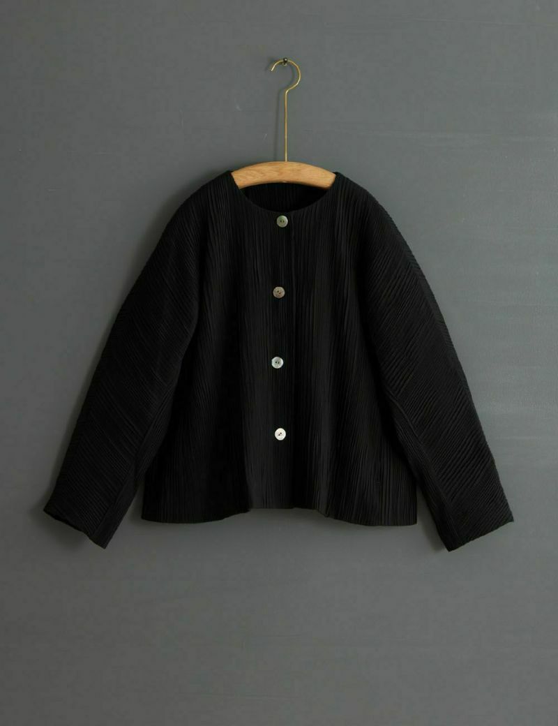 綿シルクストレッチプリーツ　ジャケット双葉葎（ふたばむぐら）