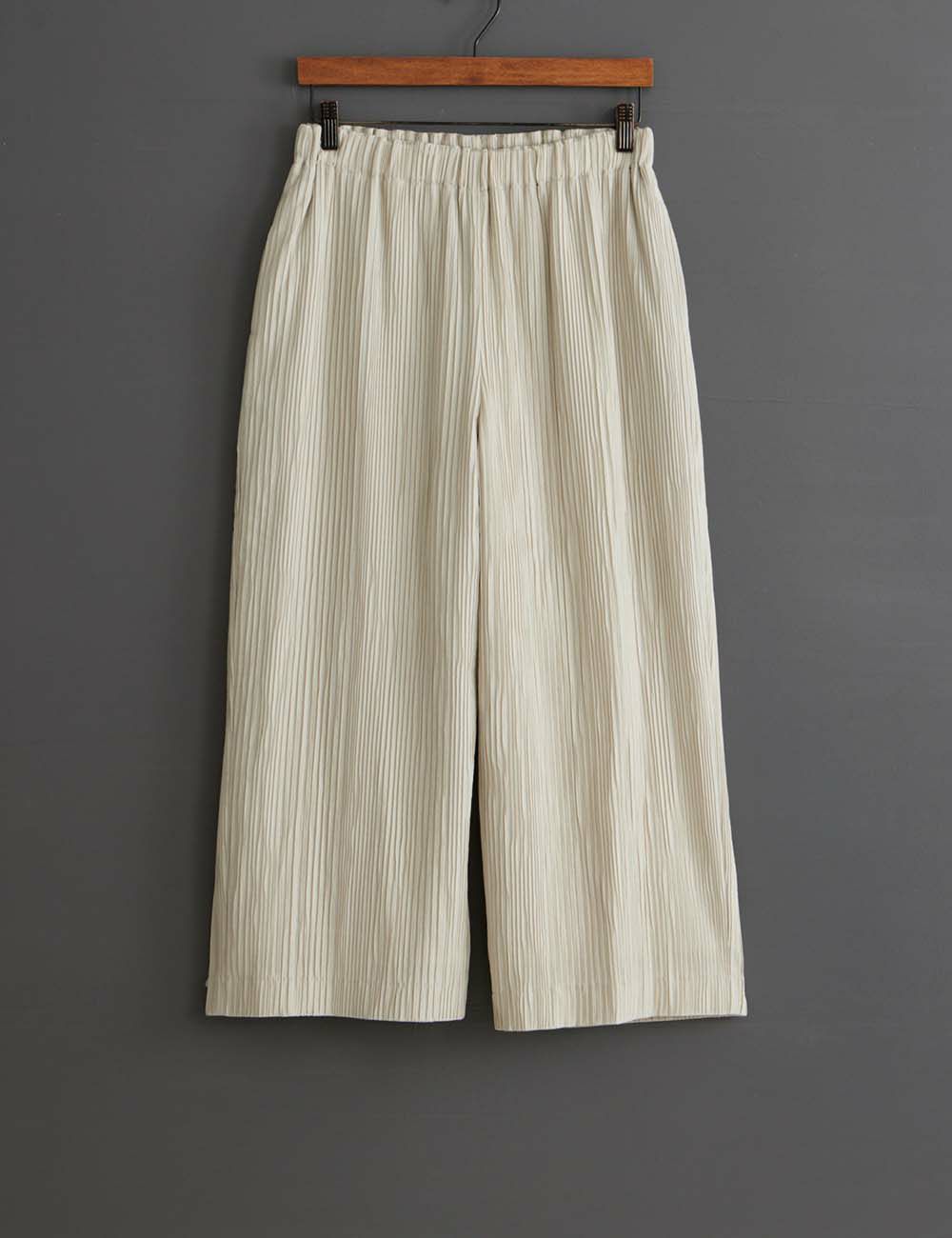 綿シルクストレッチプリーツパンツ碇草（いかりそう）