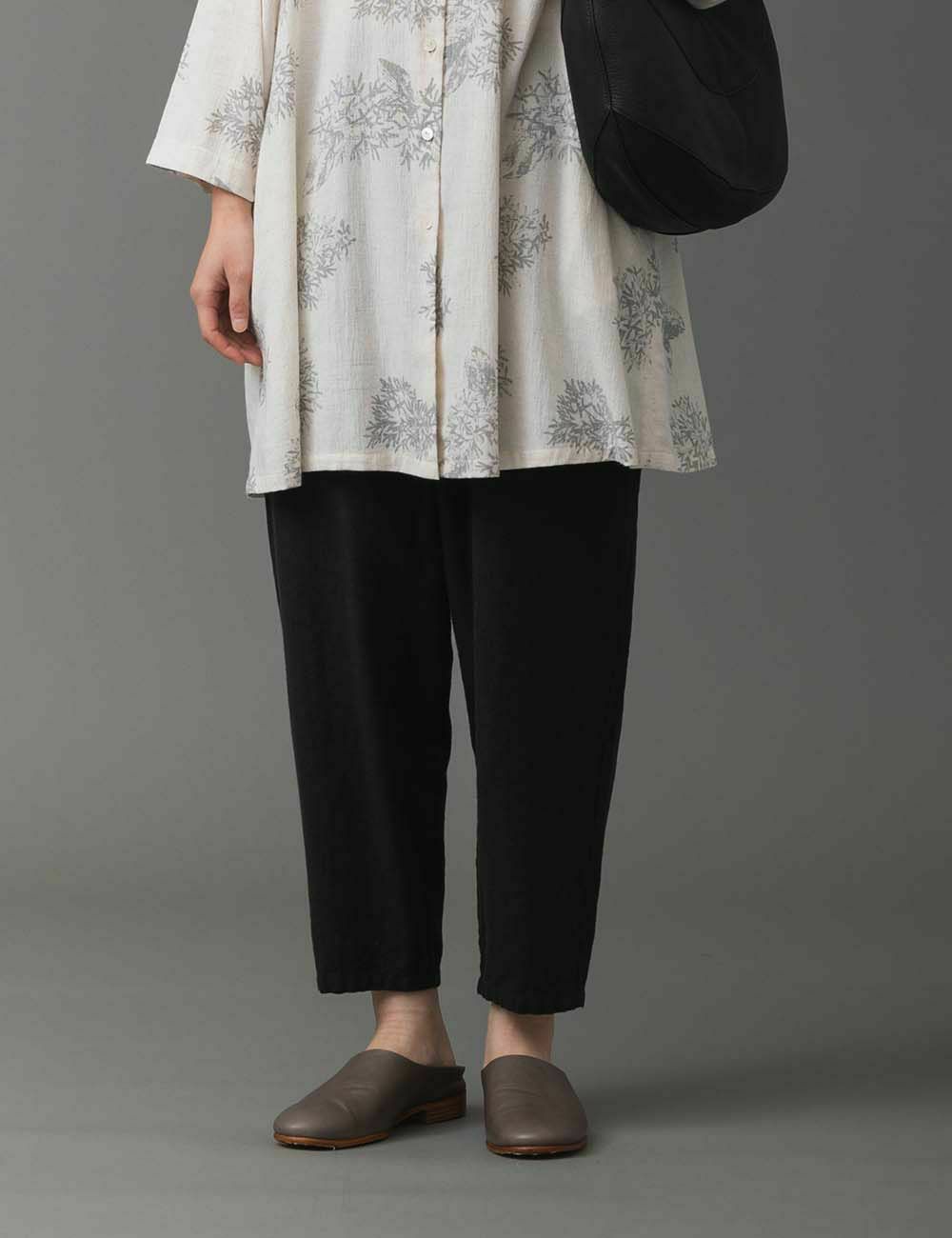 専用です‼️群言堂　ホワイトパンツ　萵苣の木　ちしゃの木 000000009596-21-l.jpg?t=