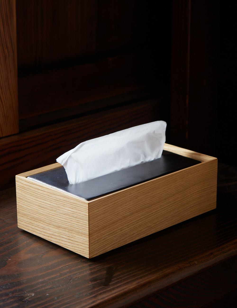石州瓦とクリの木のティッシュボックス｜suhu × 亀谷窯業 | 石見銀山
