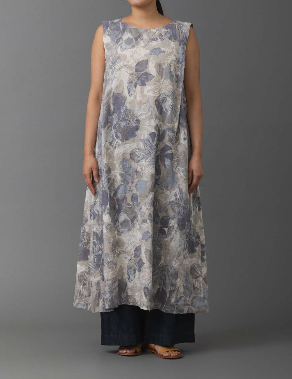 リネン夏の葉プリントワンピース玉心花（ぎょくしんか）