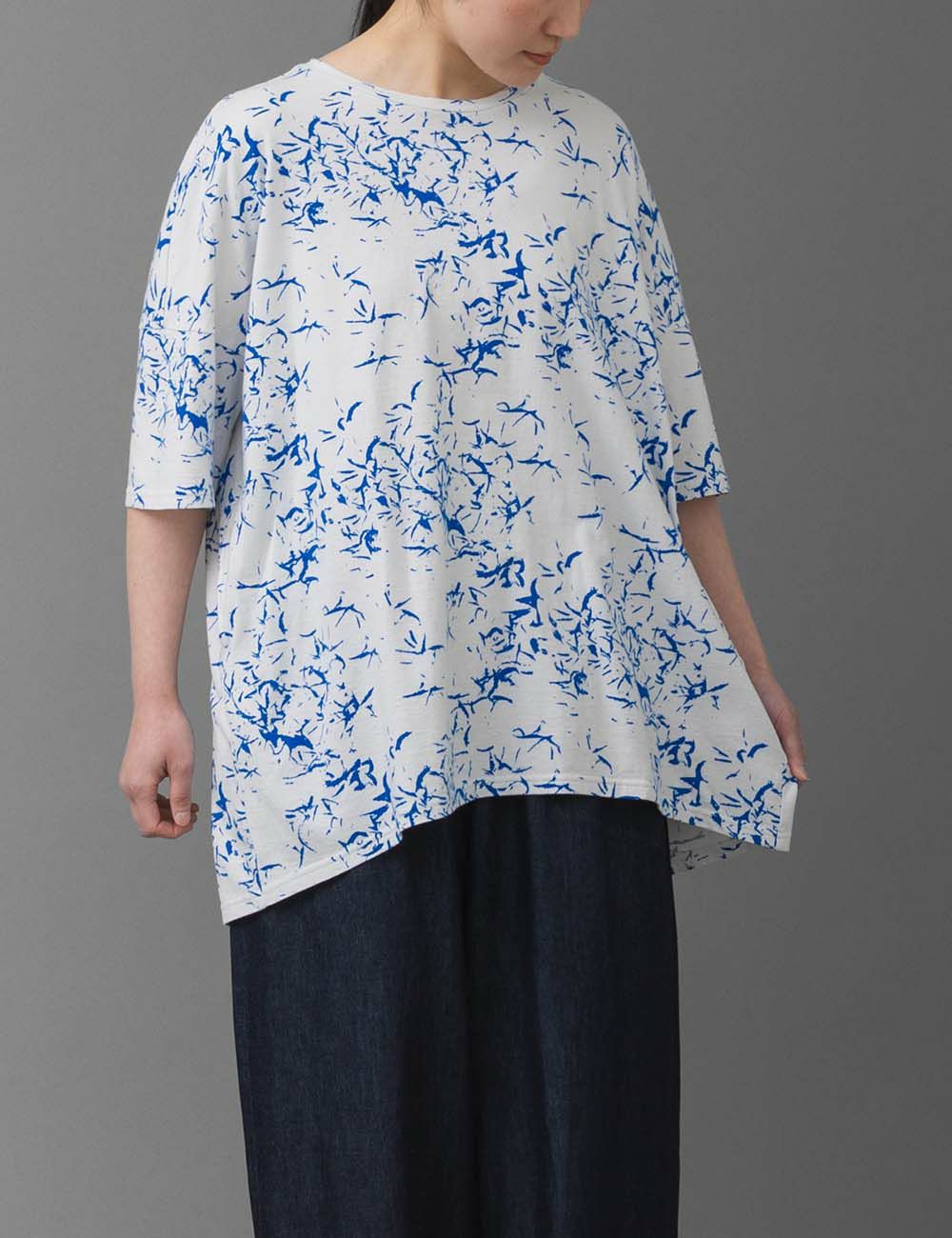 綿SZ天竺夏影柄チュニック鋸草（のこぎりそう）