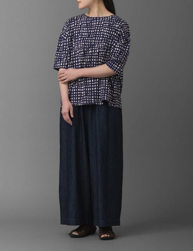 美品【群言堂 石見銀山 Tomi 】天然素材 長袖カーディガン 毛100%赤褐色 美品【群言堂 石見銀山 Tomi 】天然素材 長袖カーディガン 毛100