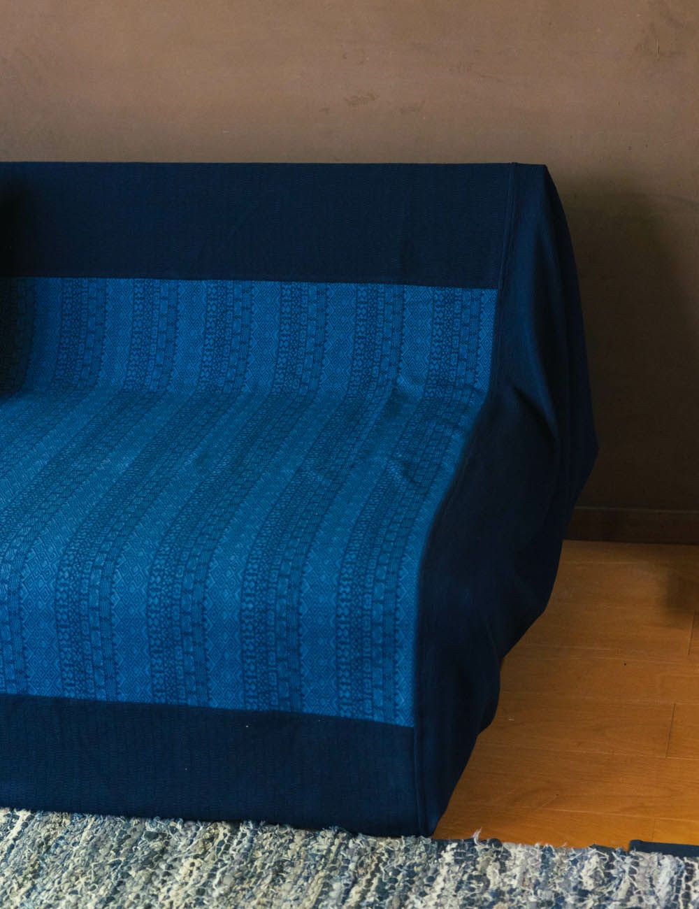 藍小紋柄マルチカバー