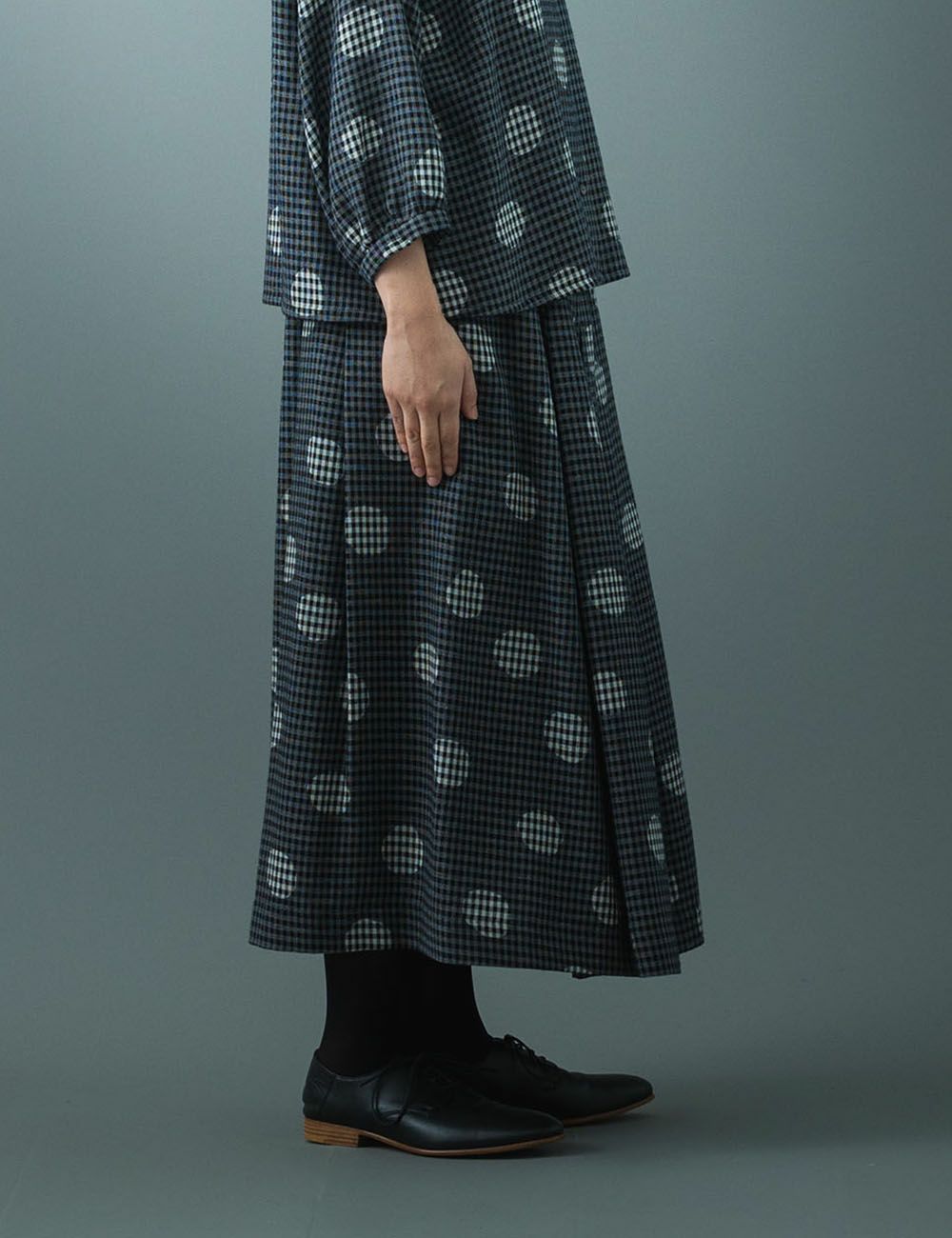 【超美品】 群言堂 石見銀山 フレア スカート 毛 綿 フリーサイズ 超美品】 群言堂 石見銀山 フレア スカート 毛 綿 フリーサイズ 超美品