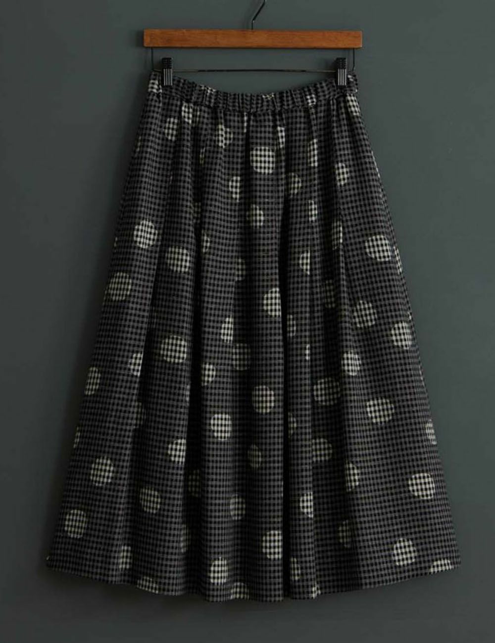 【超美品】 群言堂 石見銀山 フレア スカート 毛 綿 フリーサイズ 超美品】 群言堂 石見銀山 フレア スカート 毛 綿 フリーサイズ 超美品