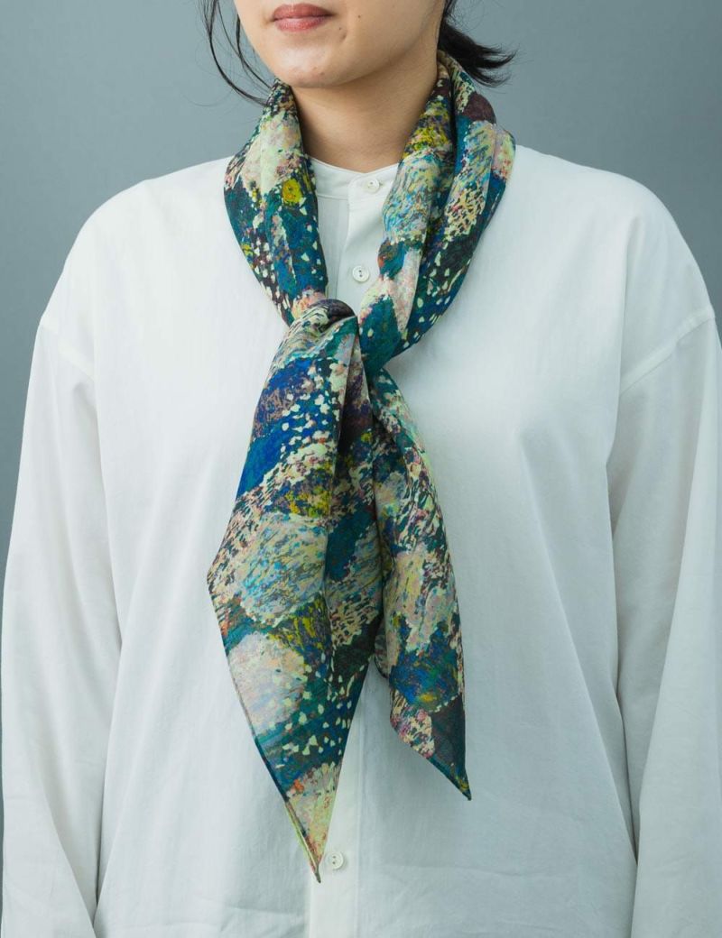 ウールスカーフ鹿子の木柄 | 石見銀山 群言堂オンラインストア