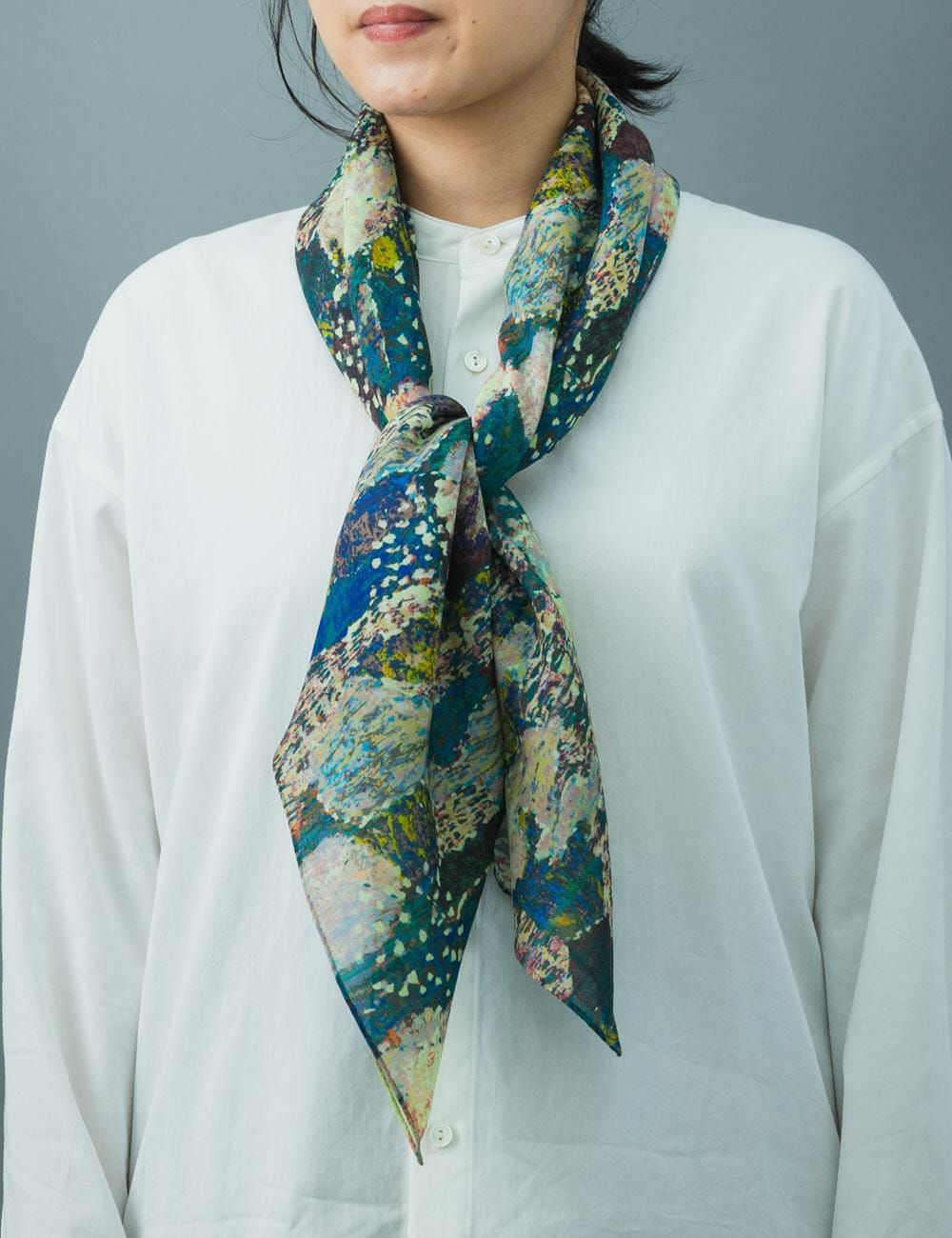 ウールスカーフ鹿子の木柄