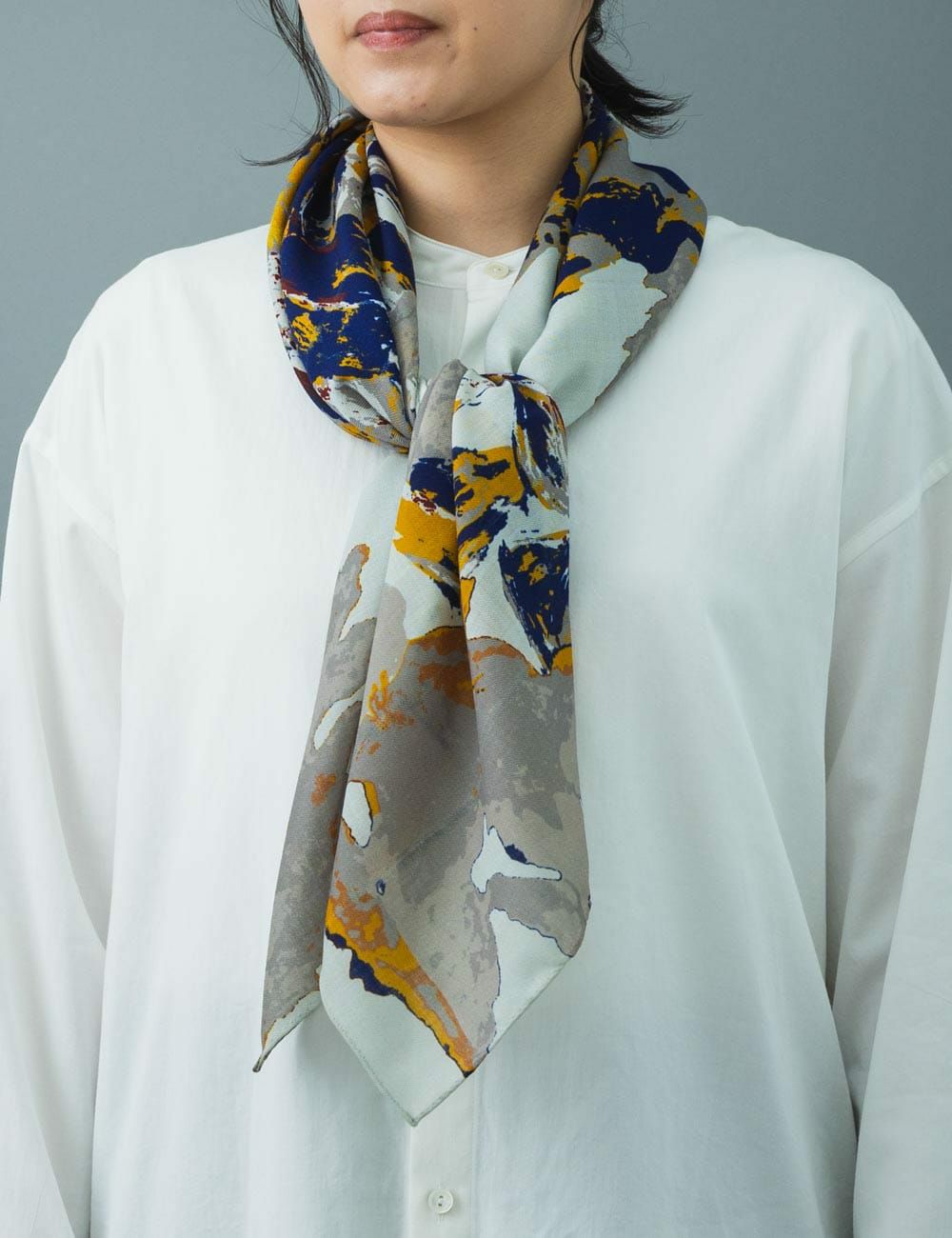 ウールスカーフ菊柄