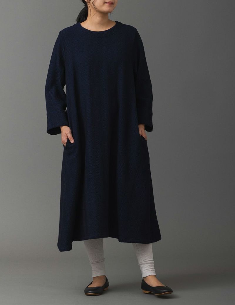 美品　群言堂　石見銀山　ロングワンピース　グンゲンドウ 美品 群言堂 石見銀山 ロングワンピース グンゲンドウ 根々