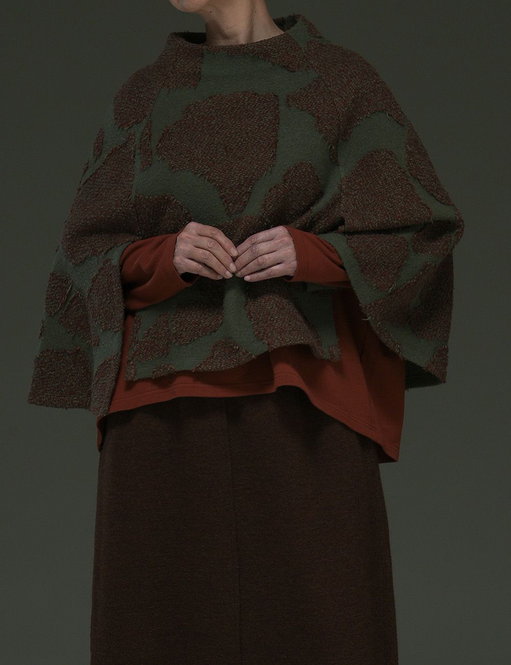 綿ウールいちょうジャガードベスト舞萩（まいはぎ）