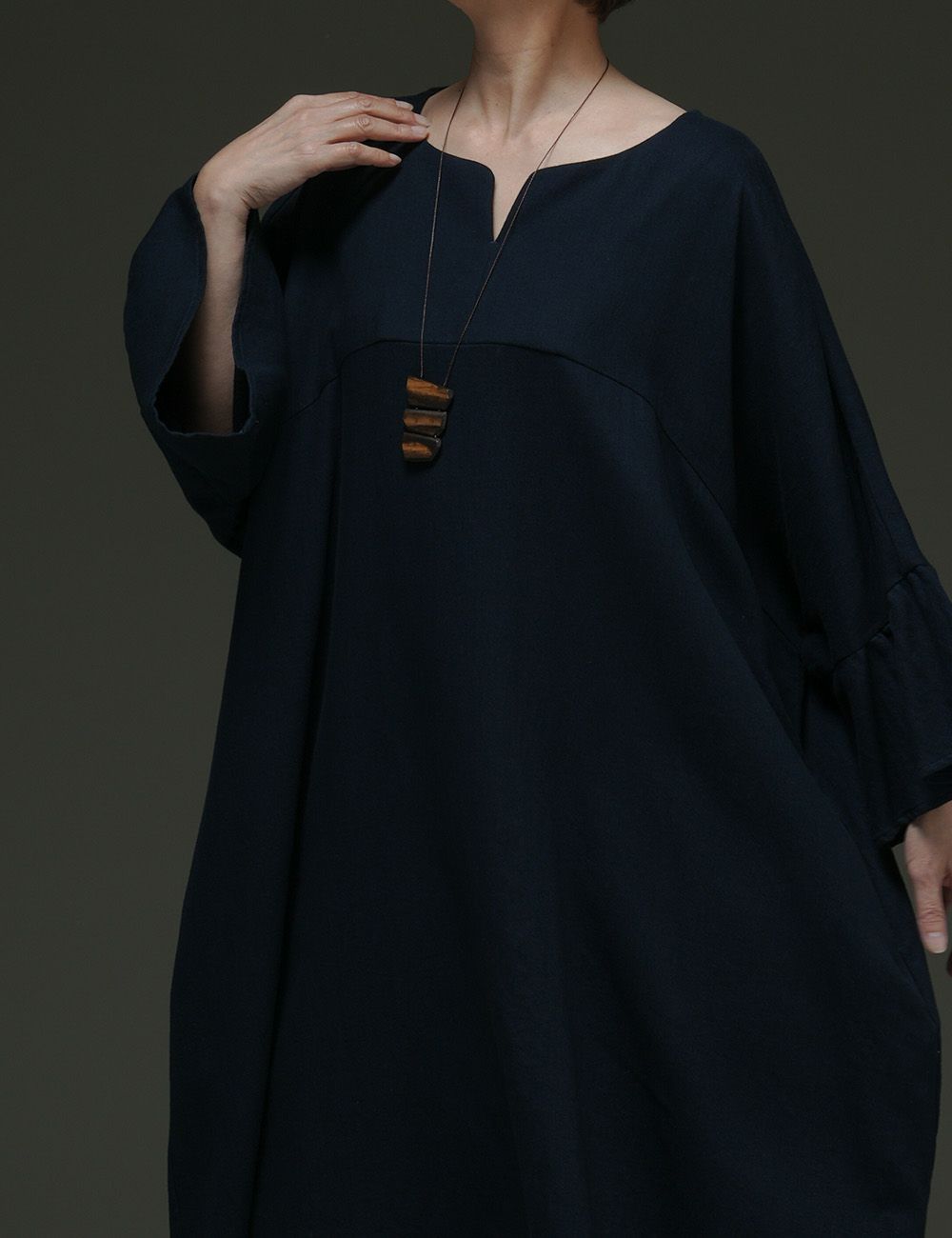 やわらかデニムチュニック緋衣草（ひごろもそう） | 石見銀山 群言堂