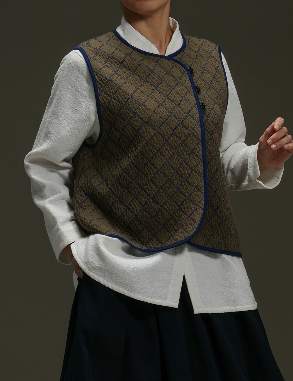 こぎん刺子キルトジャガードベスト小町竹（こまちだけ）