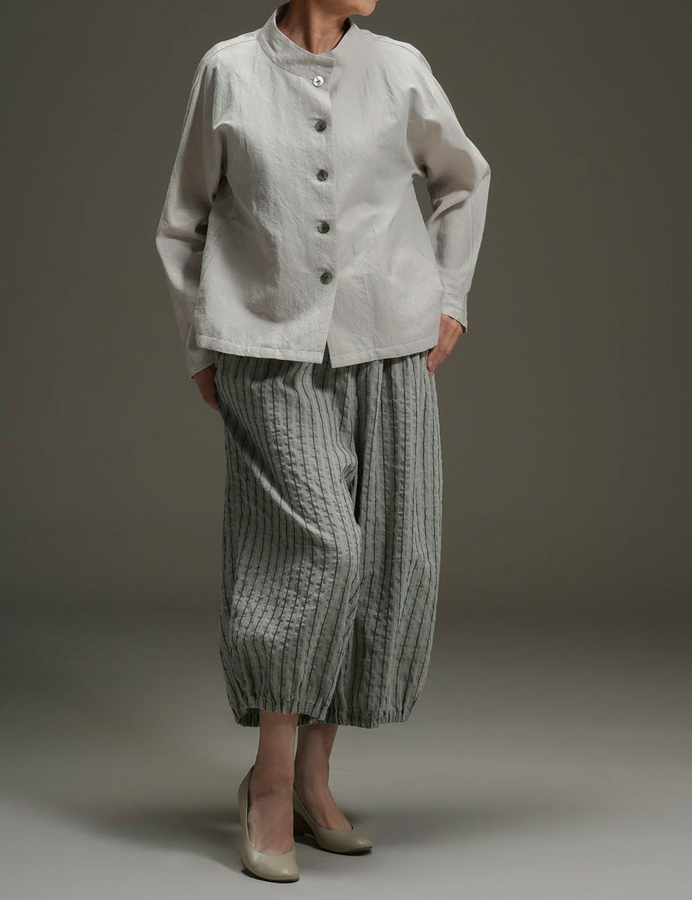 綿リネン強撚ツイルジャケット大花独活（おおはなうど）