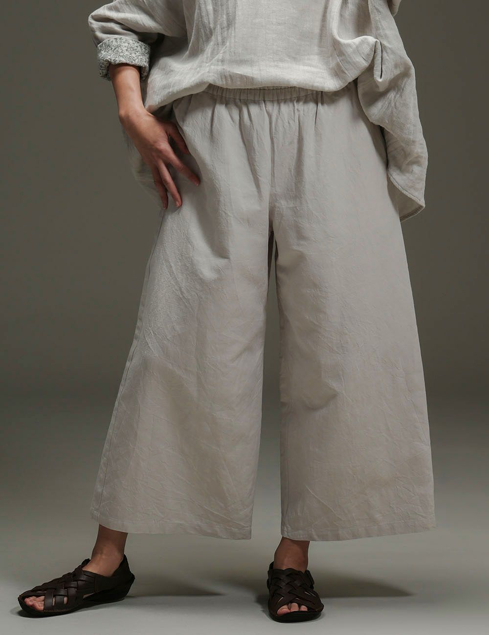 綿リネン強撚ツイルパンツ山蕗（やまぶき）